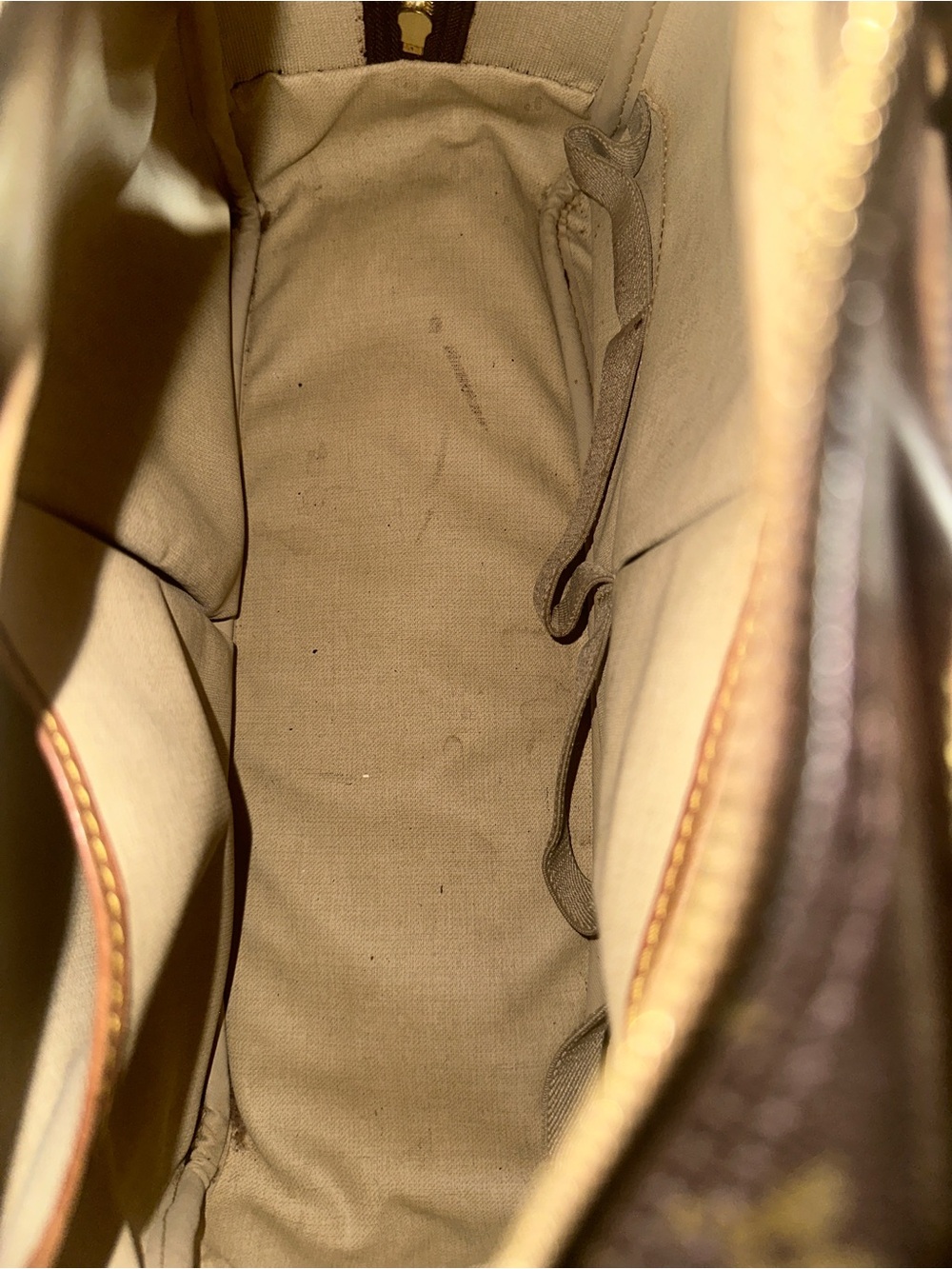 Louis Vuitton Monogram Canvas Men’s Briefcase in Brown - Picture 4 of 5